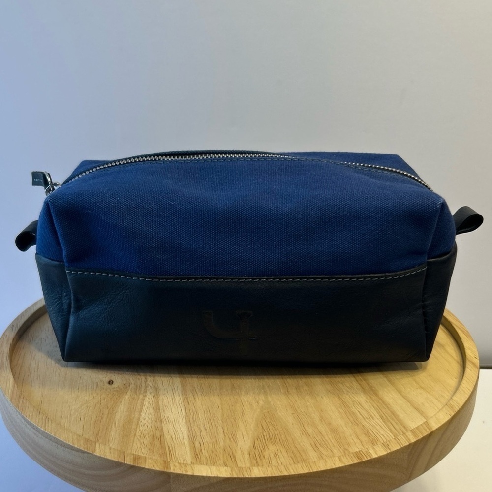 F H Wadsworth men’s toiletry bag blue canvas black leather Travel Bag 10”x4.5”